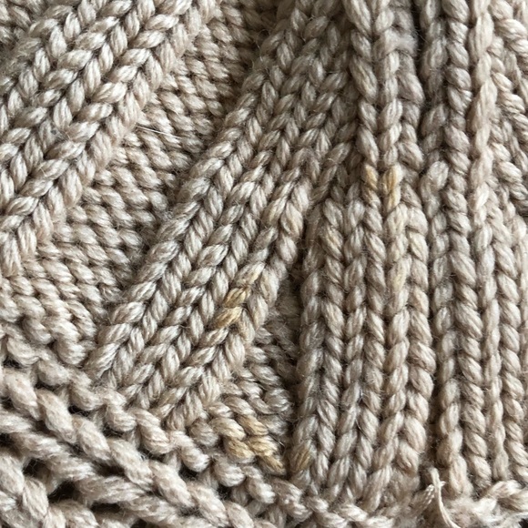 Banana Republic Cable Knit Sweater - Picture 6 of 6